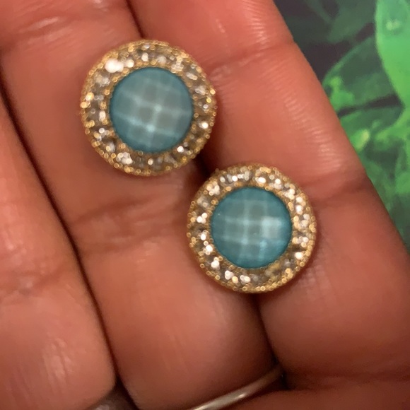 Fashion accessories pair earrings - Picture 2 of 4